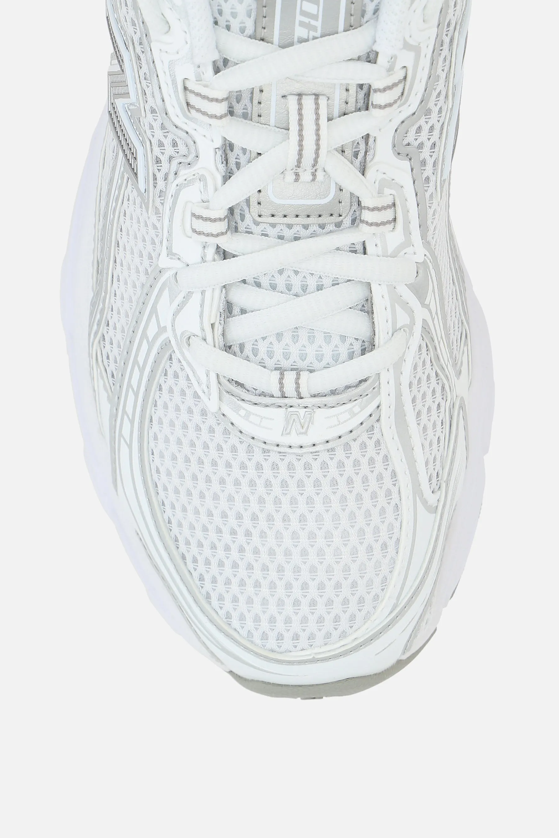 740 sneakers in mesh and synthetic leather