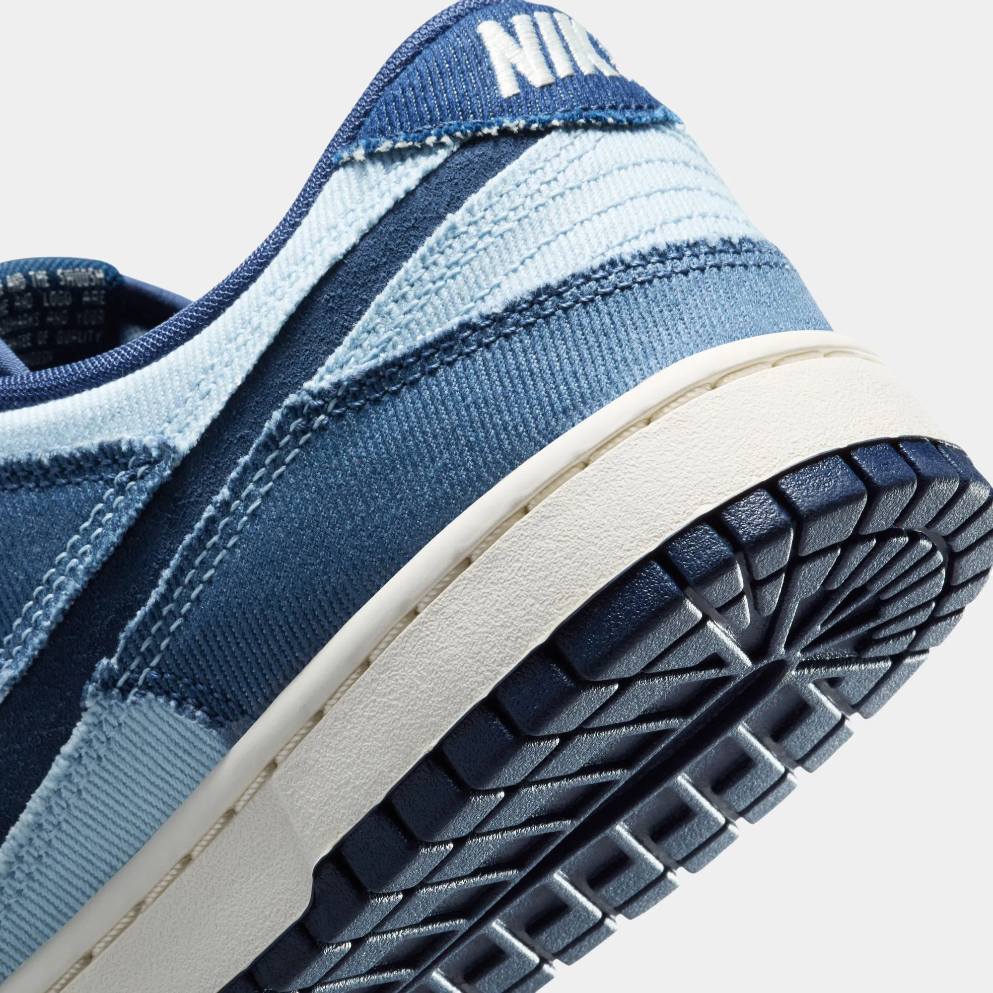 Dunk Low Retro SE