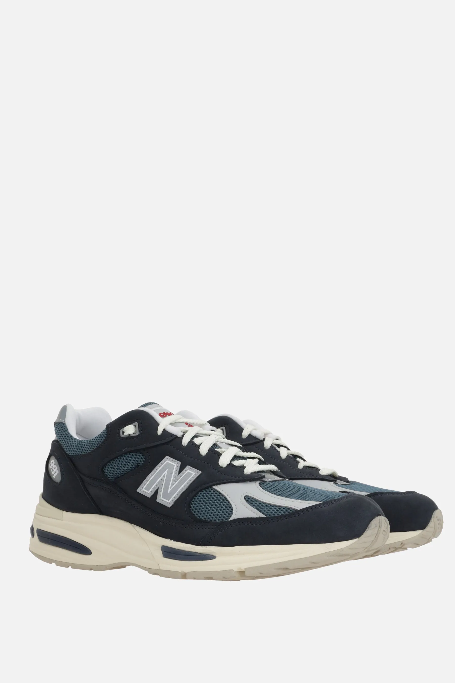 Made in UK 991v2 sneakers in mesh and nabuk