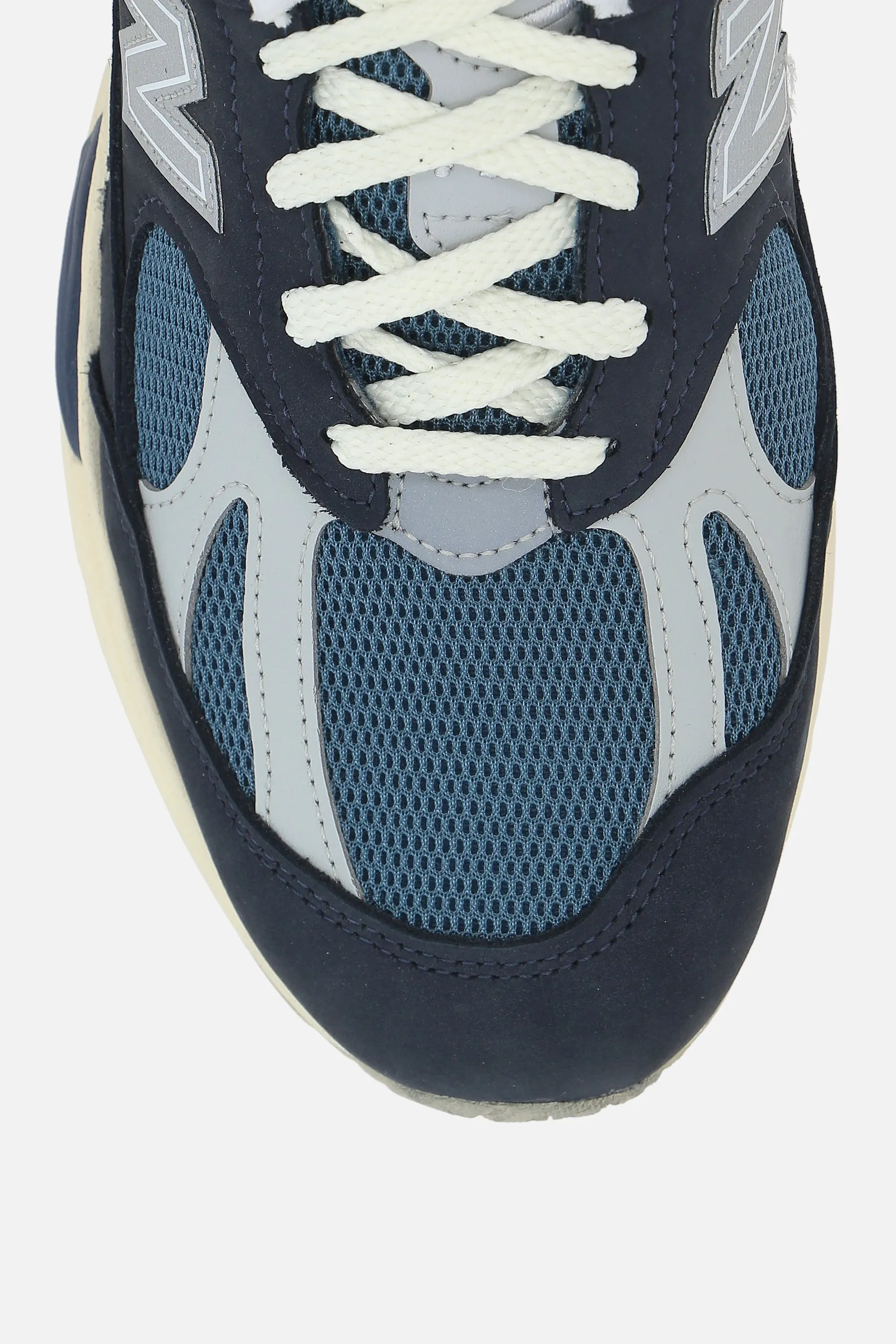 Made in UK 991v2 sneakers in mesh and nabuk