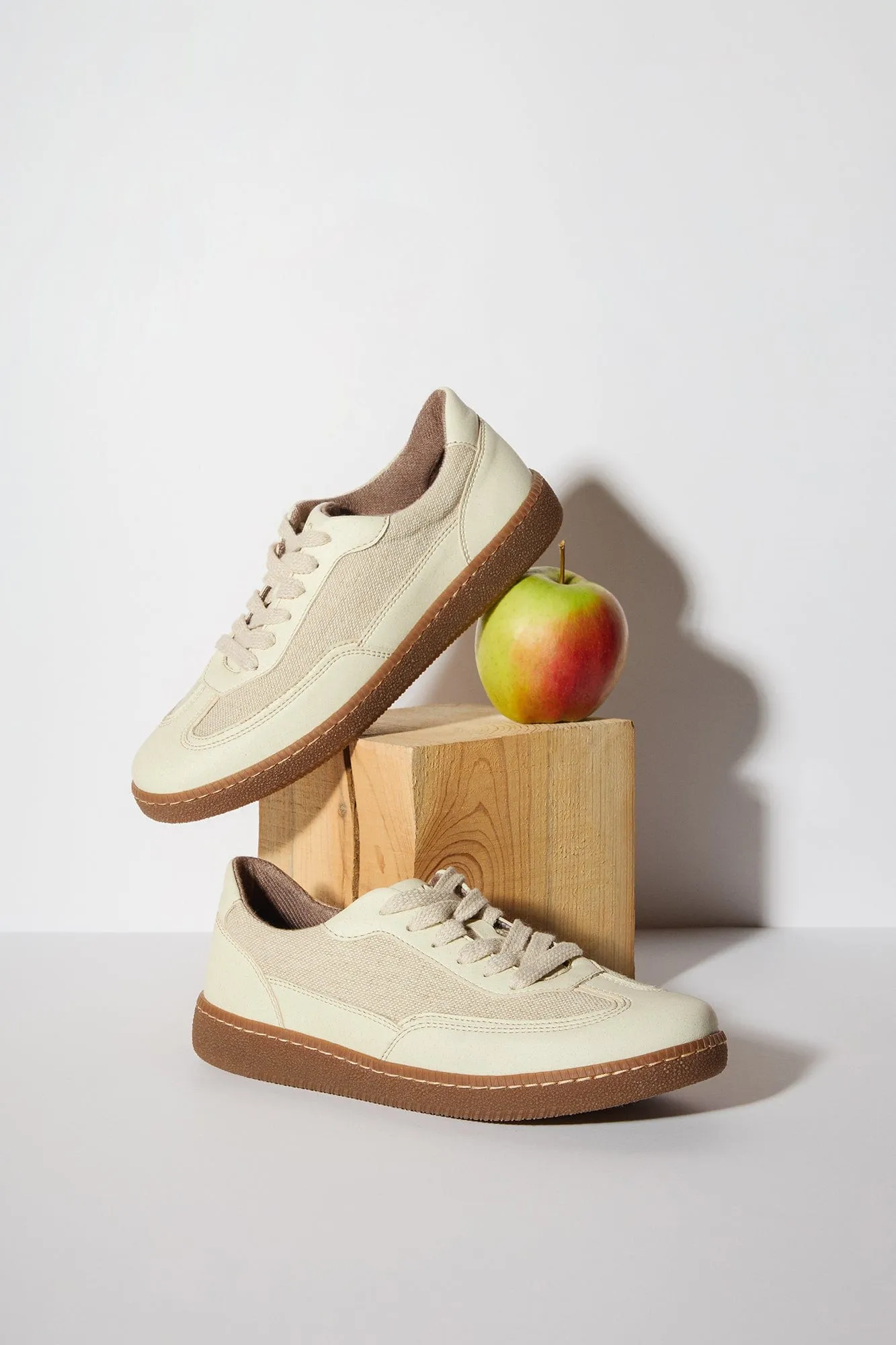 Nomad Sun Vegan Apple Leather Sneakers | Beige