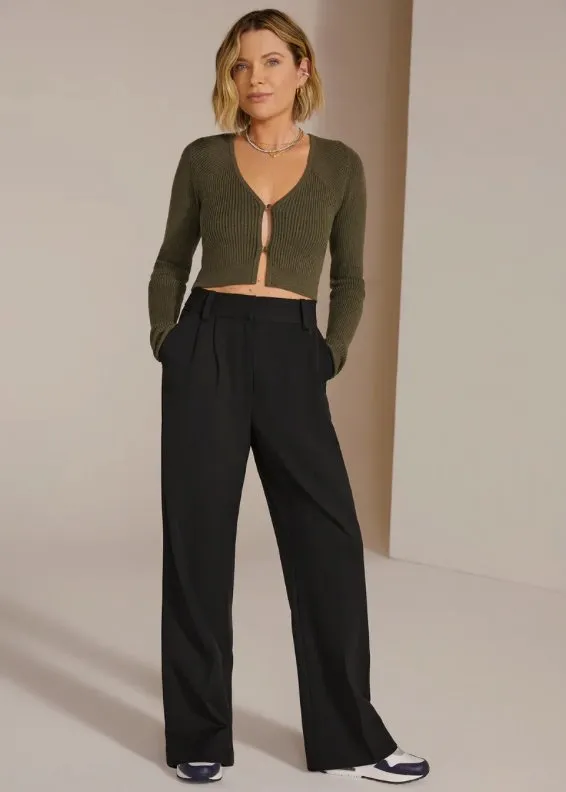 The Shortie Favorite Pant Black