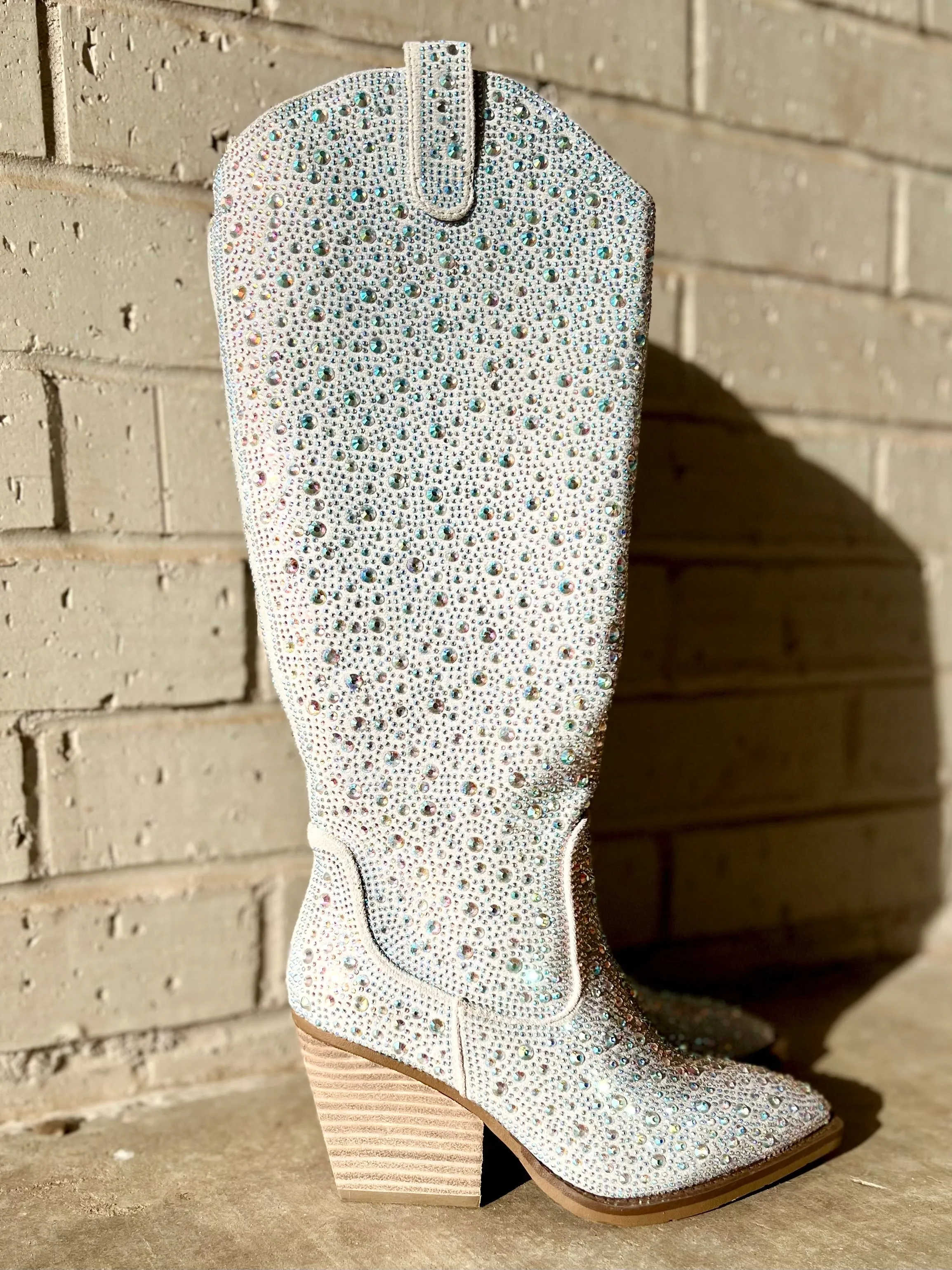Very G Tall In A Silver Cadillac Boots*