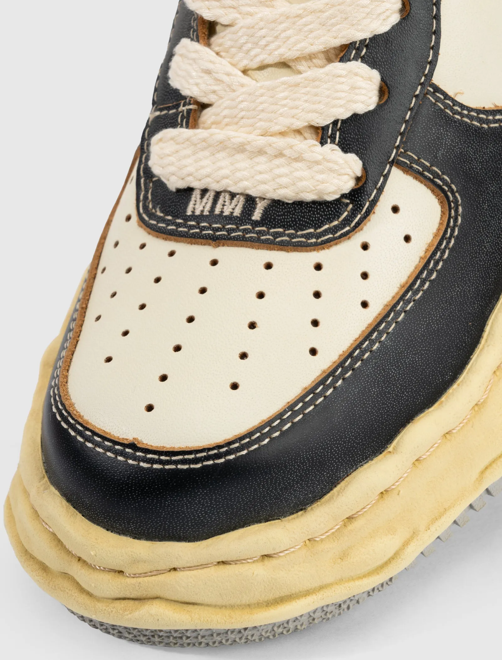WAYNE LOW TOP SNEAKERS BLACK/WHITE