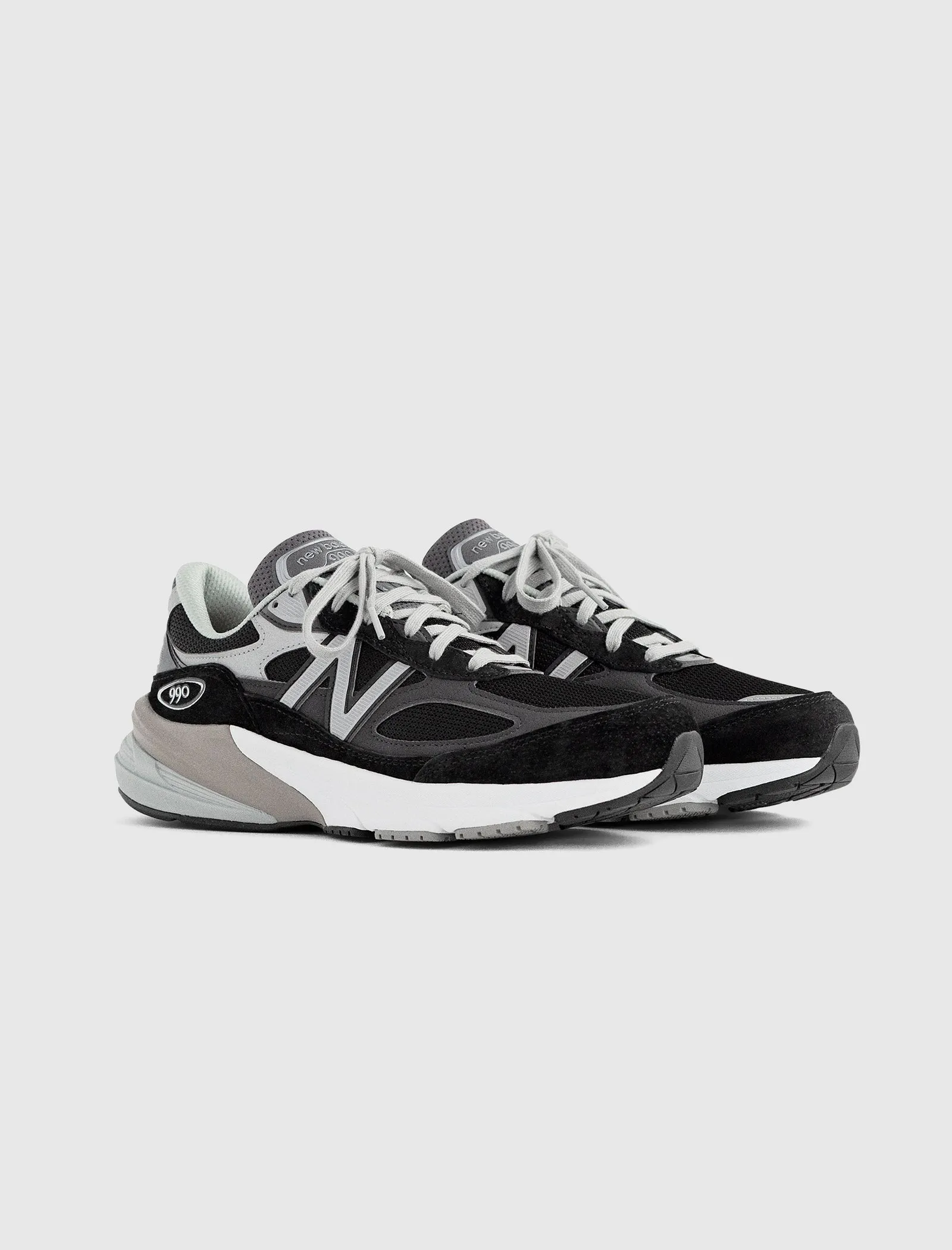 WOMEN'S 990V6 BLACK/GREY