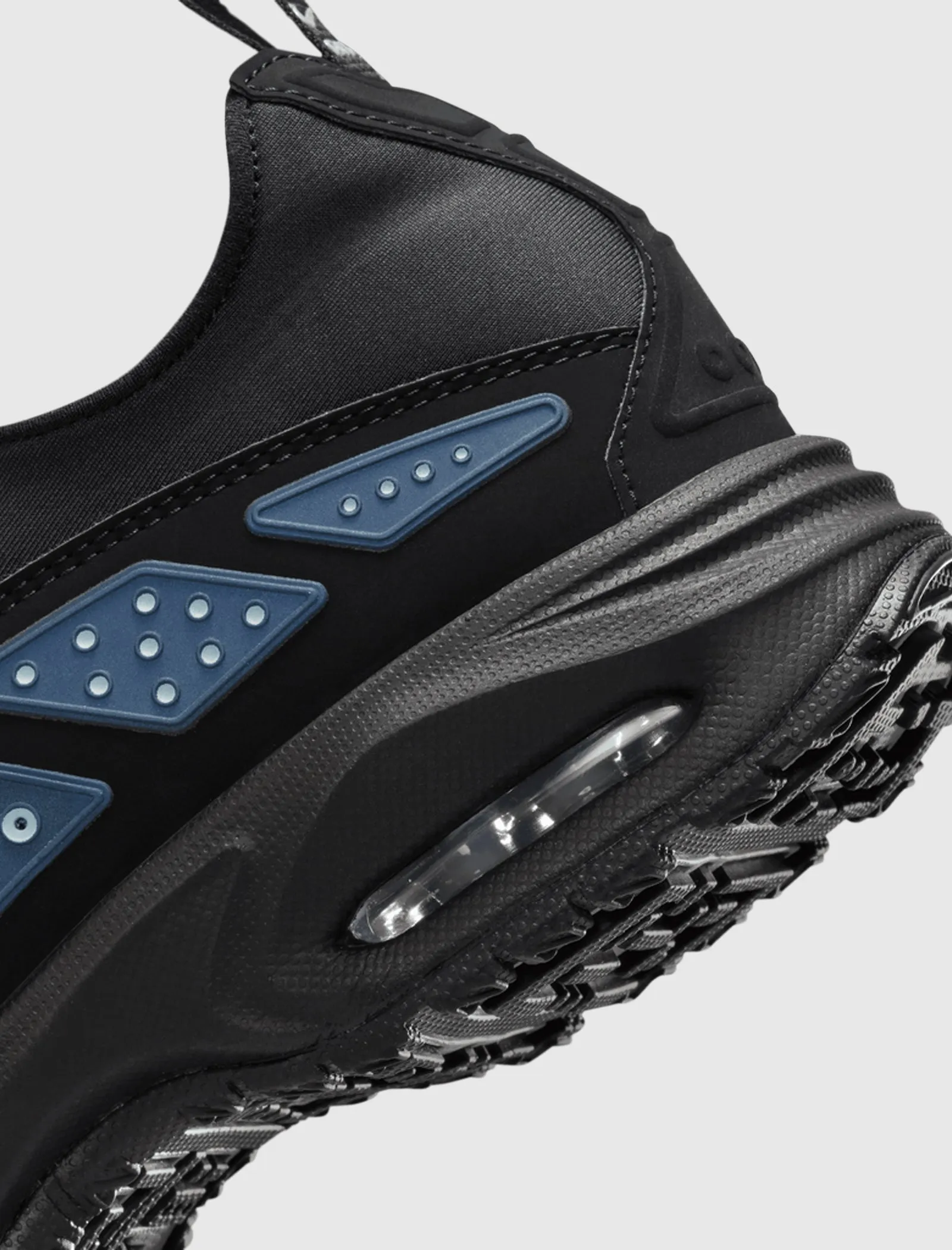WOMEN'S AIR MAX SUNDER BLACK/SILVER